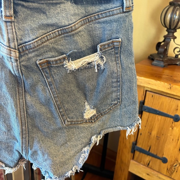 Abercrombie & Fitch high rise mom short size 25 - Picture 7 of 9